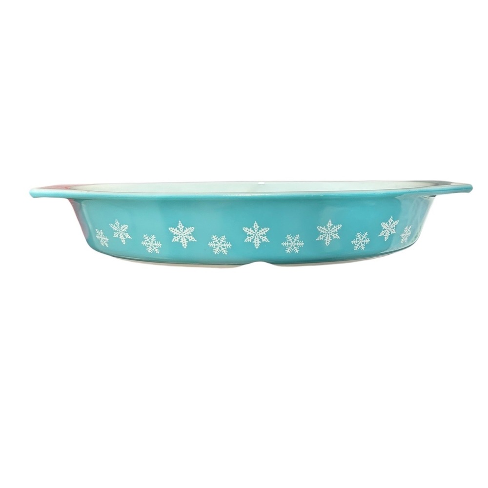 Vintage Pyrex Snowflake Turquoise Blue Divided Serving Dish 1.5 QT Oval 063
